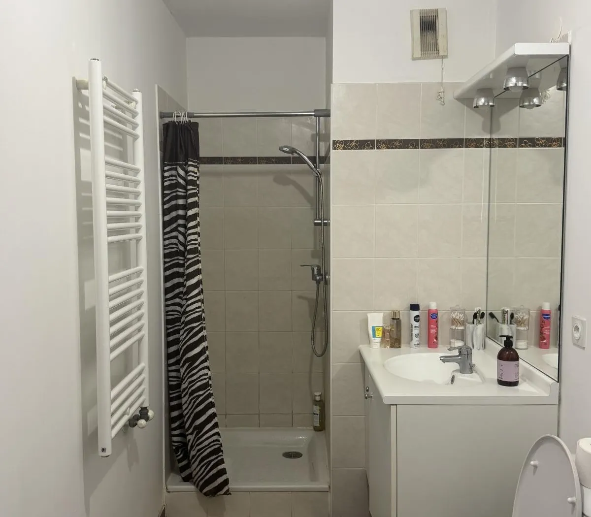 Location Vénissieux Appartement 6a79a4ce0b45