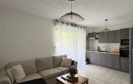 Location Vénissieux Appartement 6a79a4ce0b45