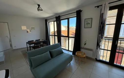 Location Aix-en-Provence Appartement 6a7ae1d7eb72