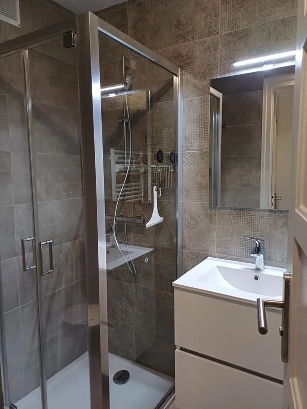Location Grenoble Appartement 6a80e7495504