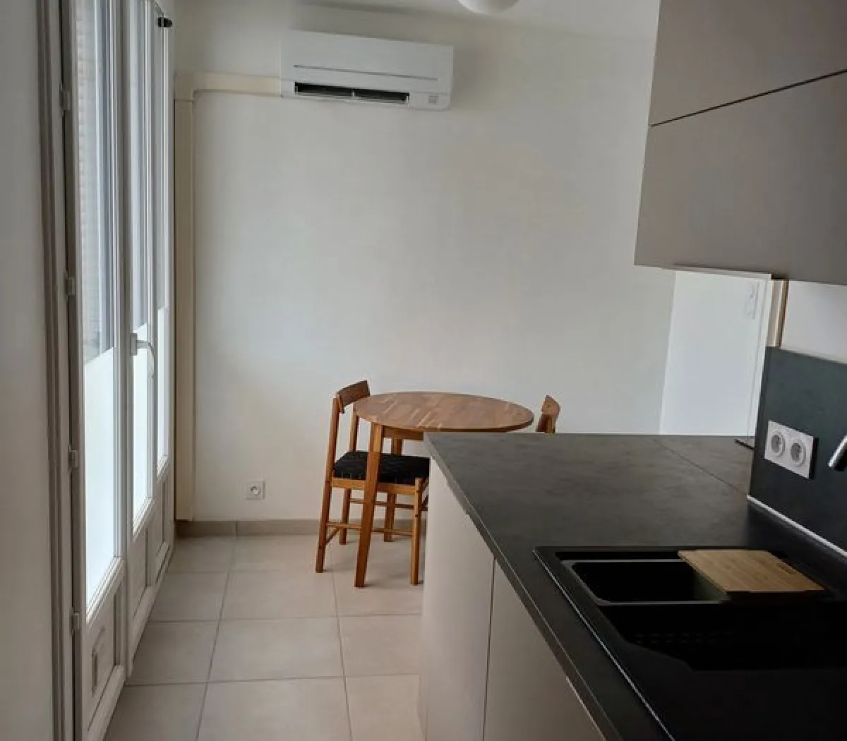 Location Grenoble Appartement 6a80e7495504