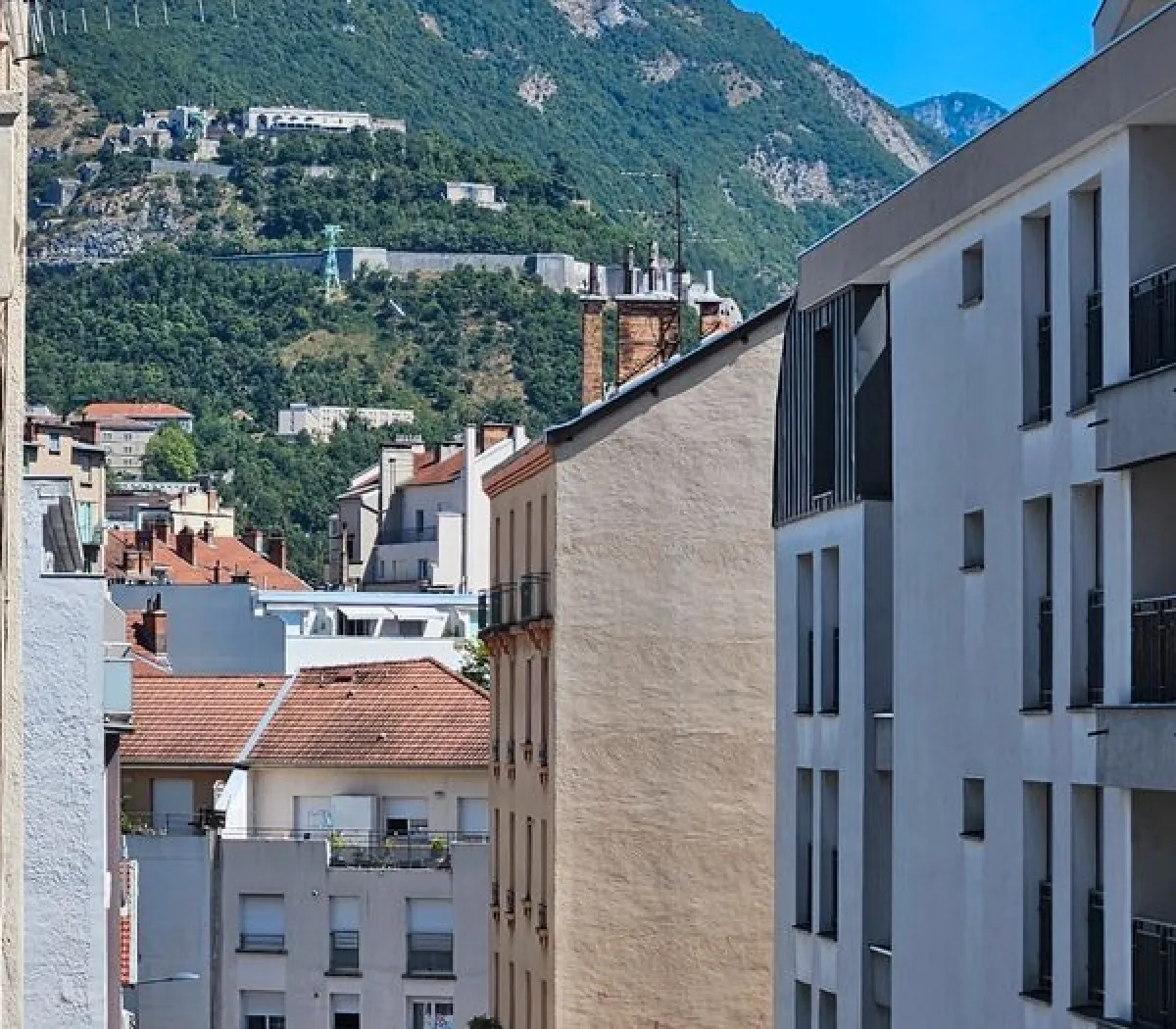 Location Grenoble Appartement 6a80eae965f5