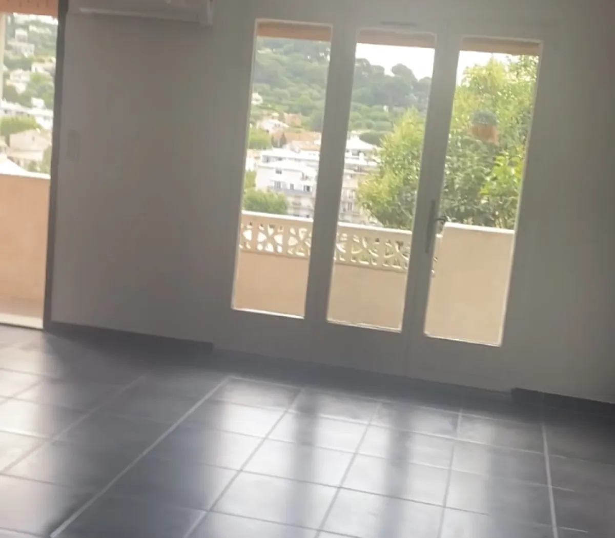 Location Ollioules Appartement 6a81a2d5c82a