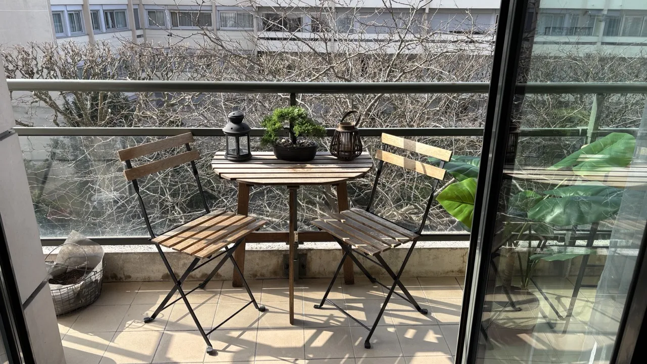 Location Courbevoie Appartement 6a822b641b5d