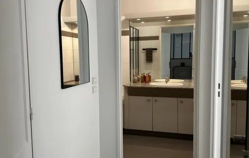 Location Courbevoie Appartement 6a822b641b5d