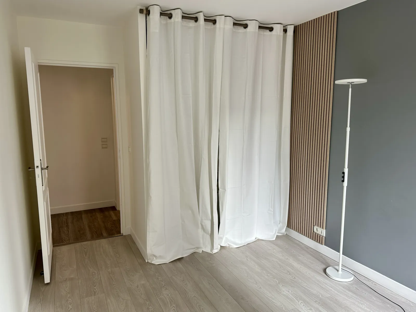 Location Courbevoie Appartement 6a822b641b5d