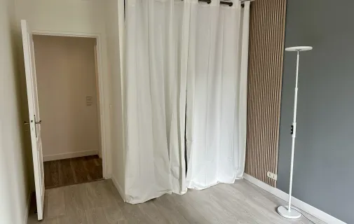 Location Courbevoie Appartement 6a822b641b5d