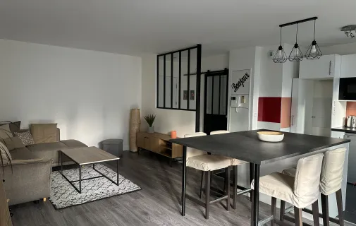 Location Courbevoie Appartement 6a822b641b5d