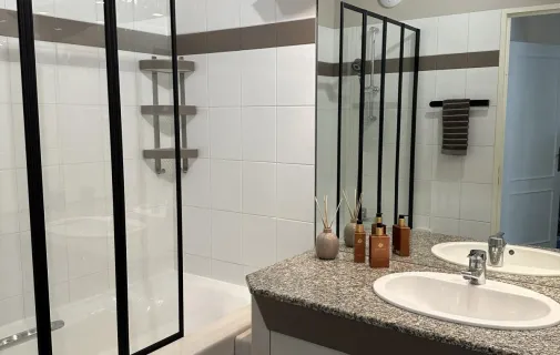 Location Courbevoie Appartement 6a822b641b5d