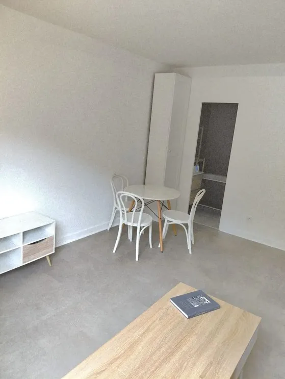 Location Rueil-Malmaison Appartement 6a82d39a953a