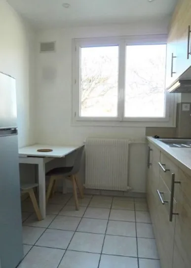 Location Rueil-Malmaison Appartement 6a82d39a953a