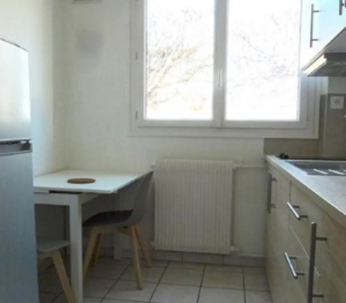 Location Rueil-Malmaison Appartement 6a82d39a953a