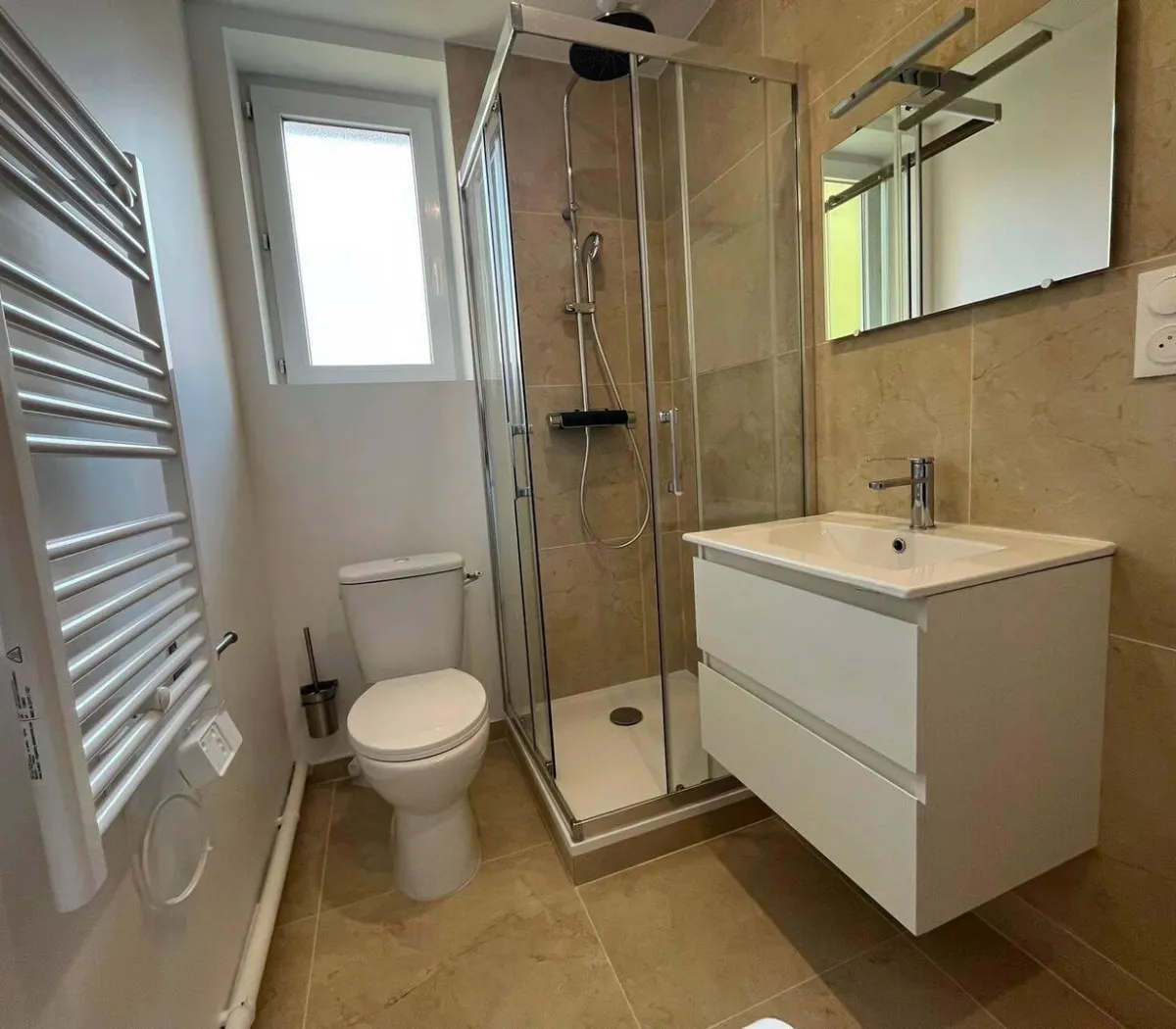 Location Grenoble Appartement 6a83025bcb70