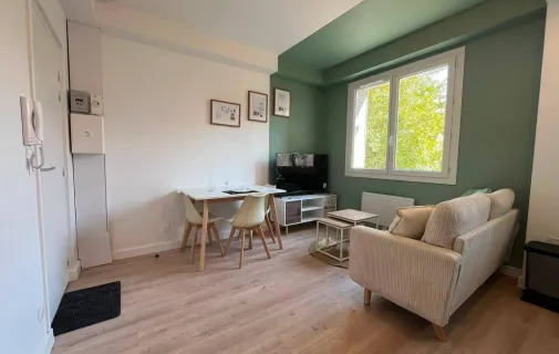 Location Grenoble Appartement 6a83025bcb70