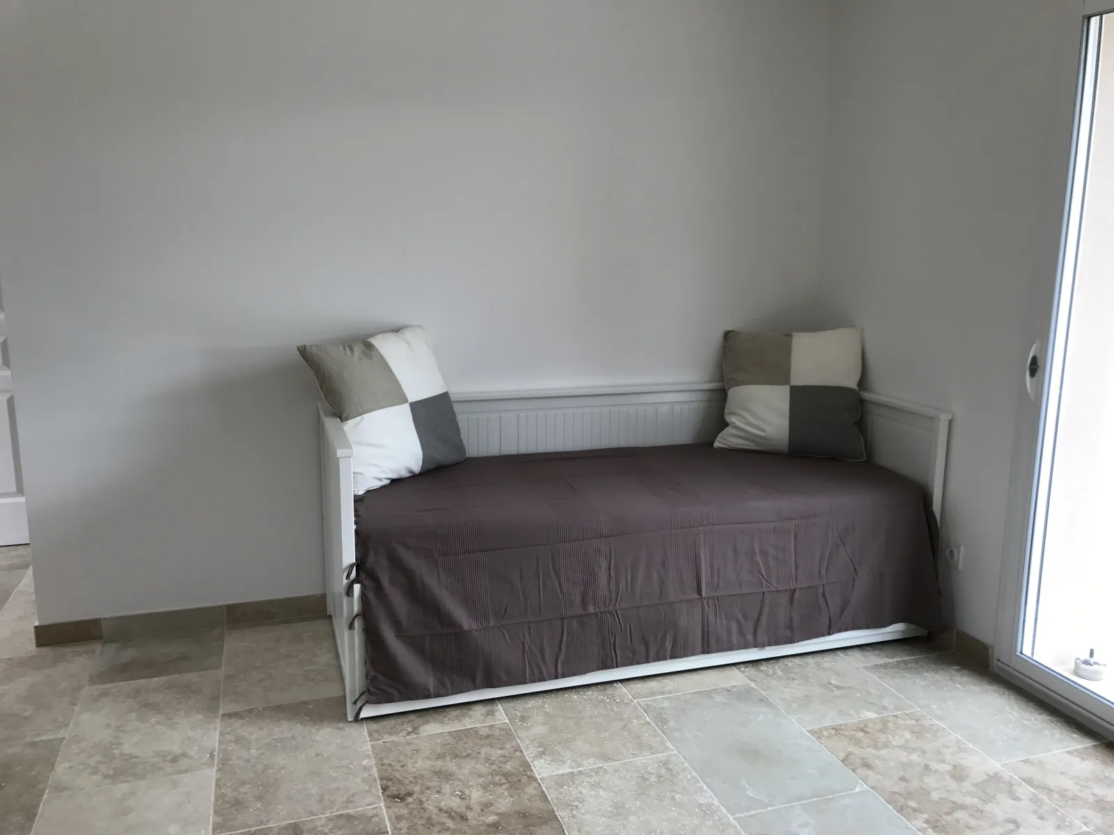 Location Salon-de-Provence Appartement 6a85c3c15ddc