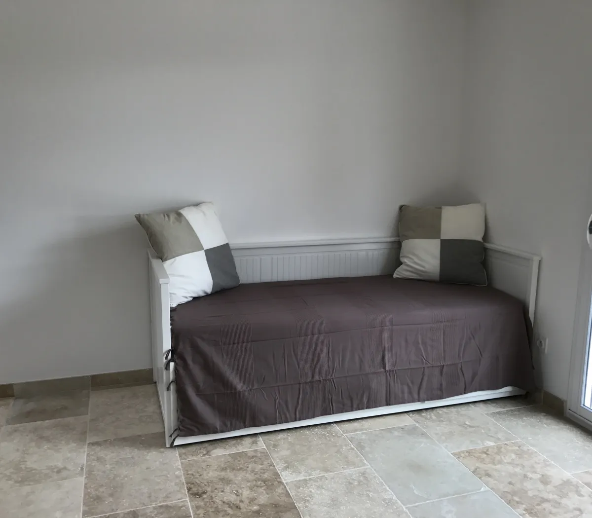 Location Salon-de-Provence Appartement 6a85c3c15ddc