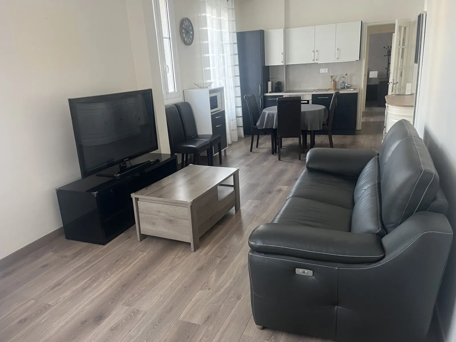Location Courbevoie Appartement 6a88f730df6c