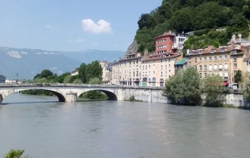 Location Grenoble Appartement 6a8c189d21cb