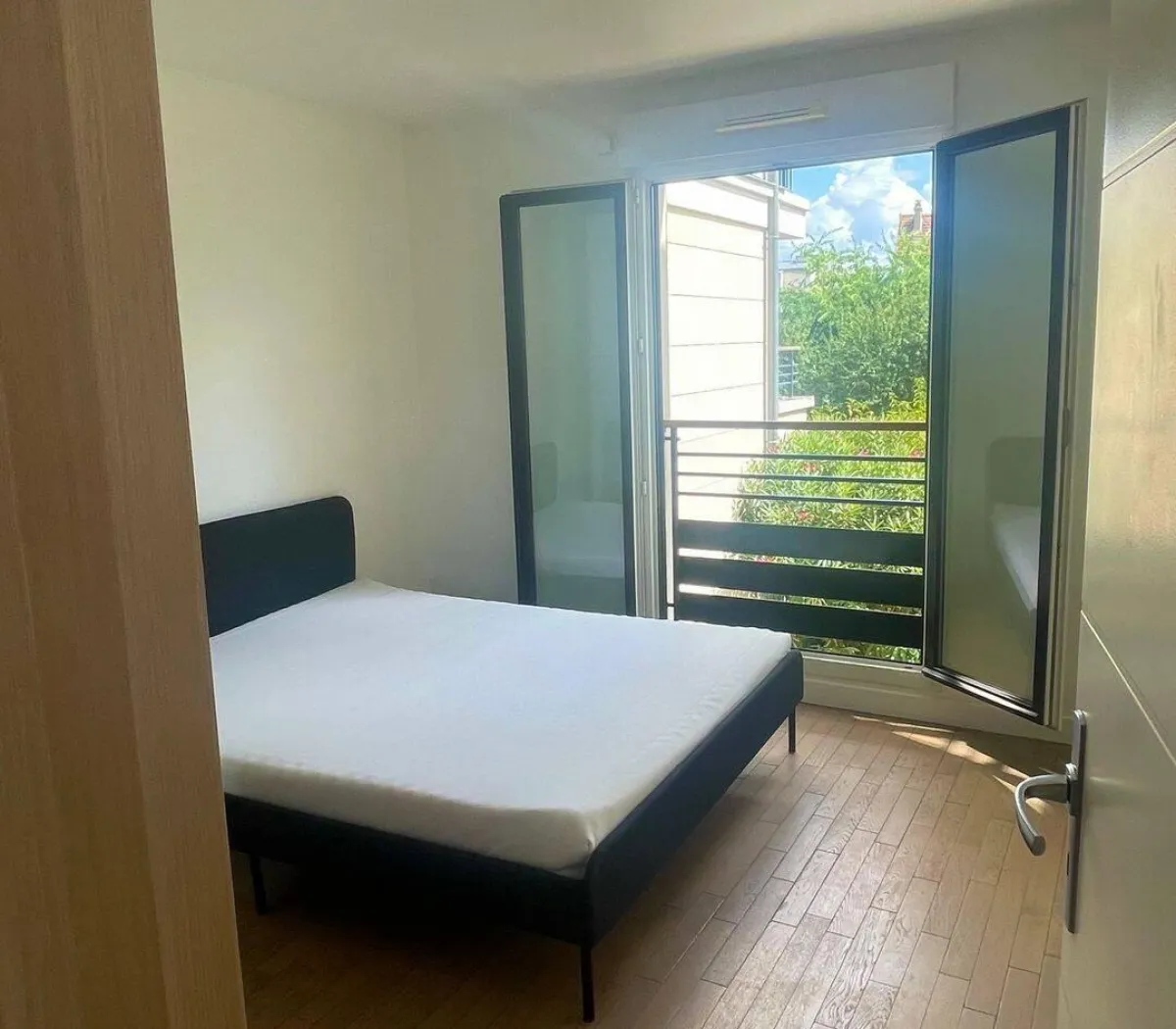 Location Puteaux Appartement 6a8d9619aa99