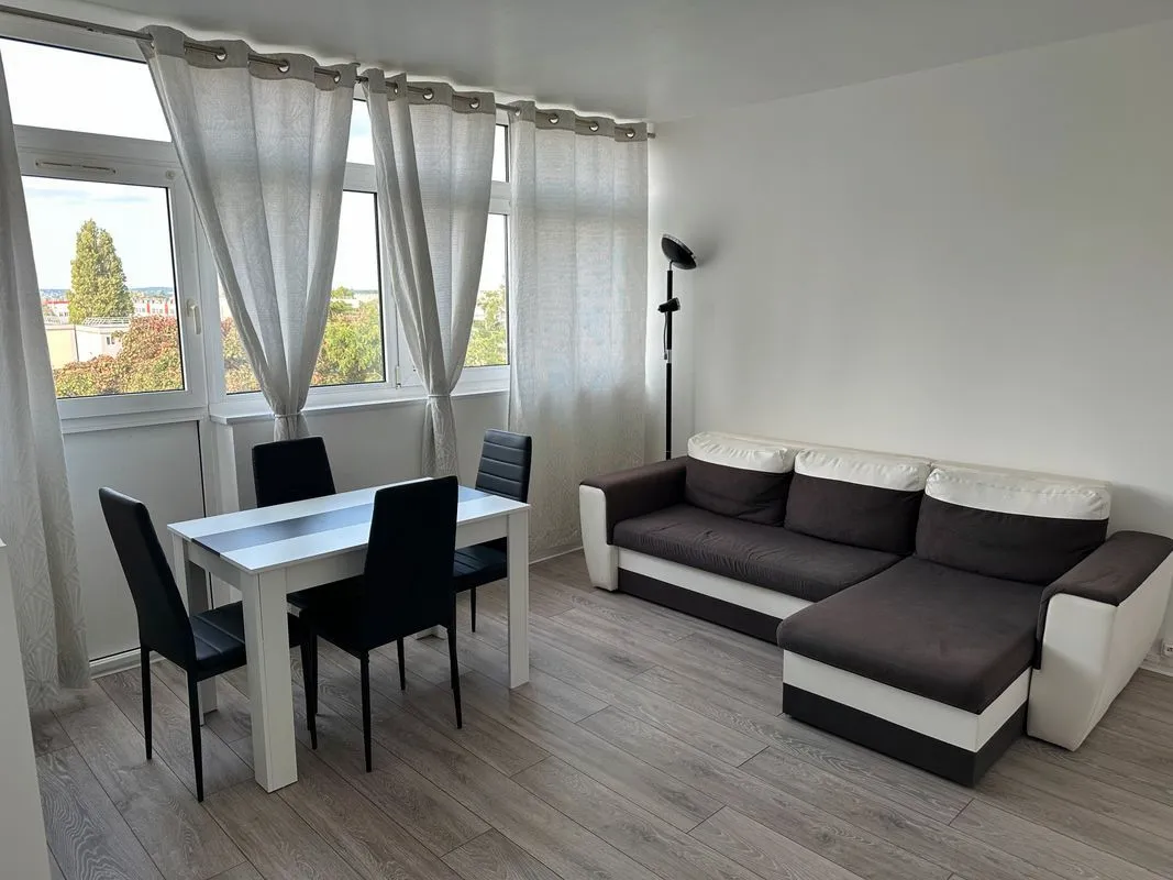 Location Viry-Châtillon Appartement 6a8de9b500f4