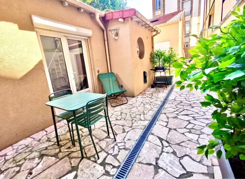 Location Courbevoie Appartement 6a8deb4f0c61