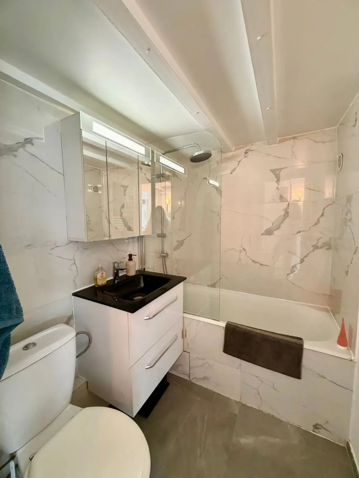 Location Paris Appartement 6a9811092261