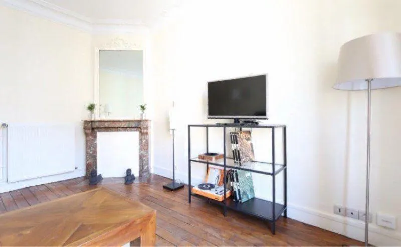 Location Paris Appartement 6a9920a06e8b