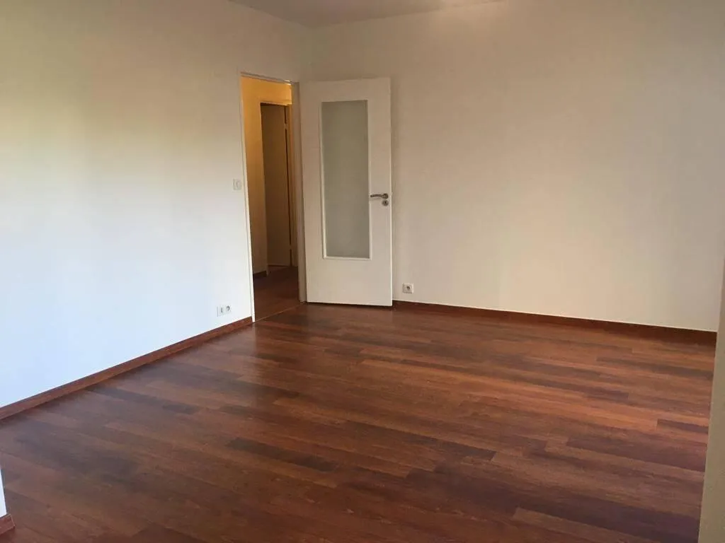 Location Fontenay-aux-Roses Appartement 6a9e6b4b9253
