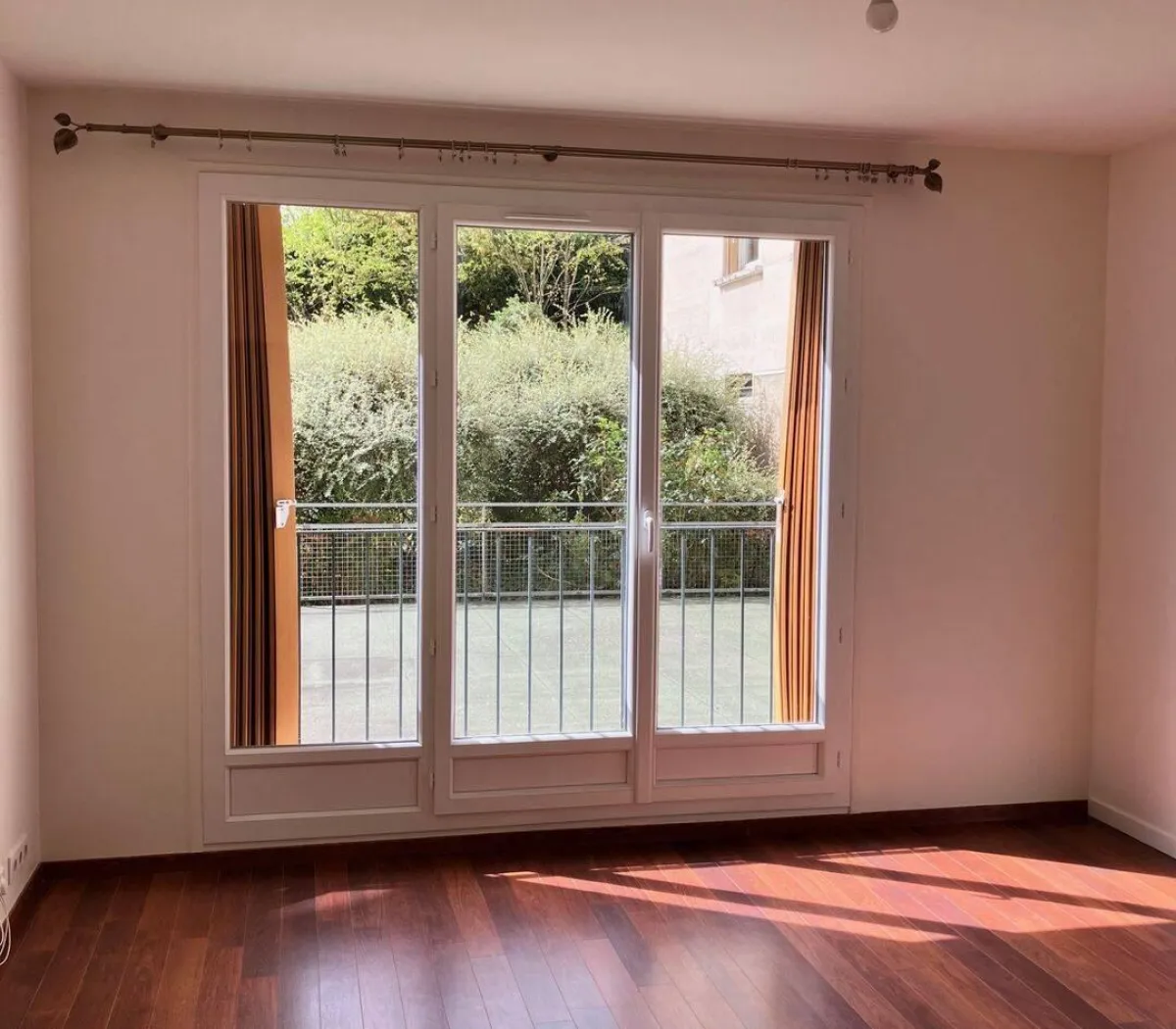 Location Fontenay-aux-Roses Appartement 6a9e6b4b9253