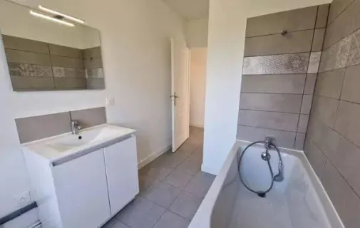Location Bondy Appartement 6aa2a17e9437