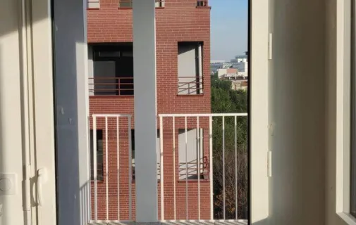 Location Ivry-sur-Seine Appartement 6aa3f2ff22e7