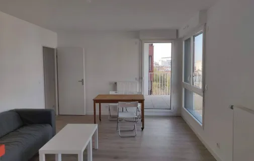 Location Ivry-sur-Seine Appartement 6aa3f2ff22e7