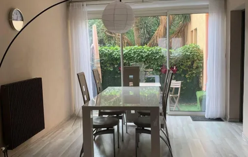 Location Le Pradet Appartement 6aa452aea806
