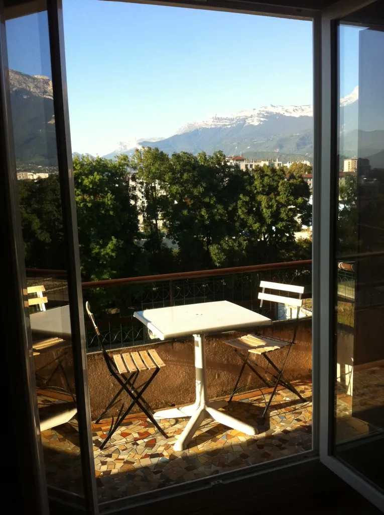 Location Grenoble Appartement 6aa7a7fe6603