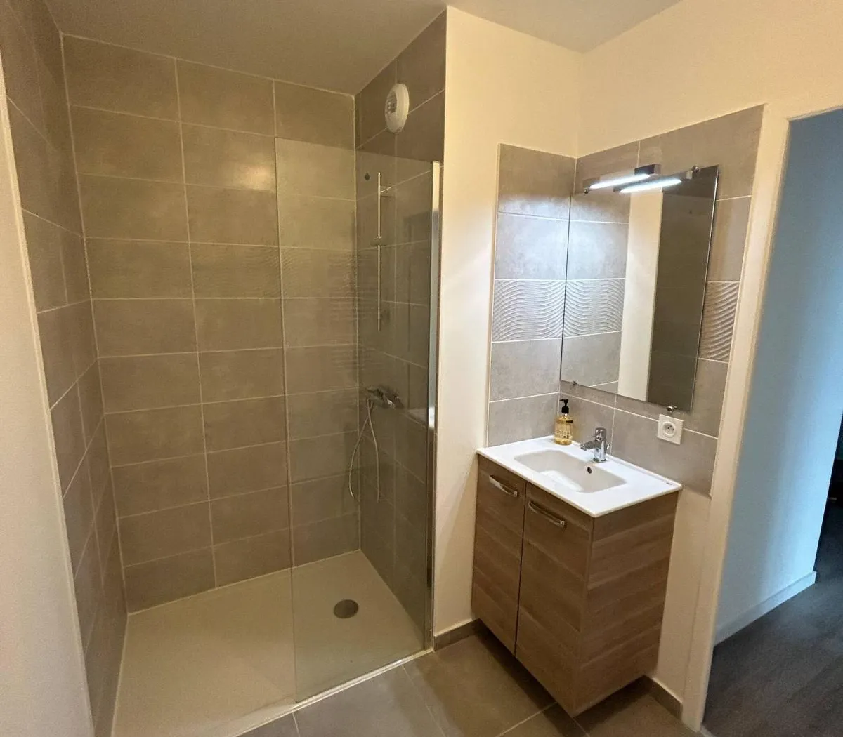 Location Vitry-sur-Seine Appartement 6ab233389fb7