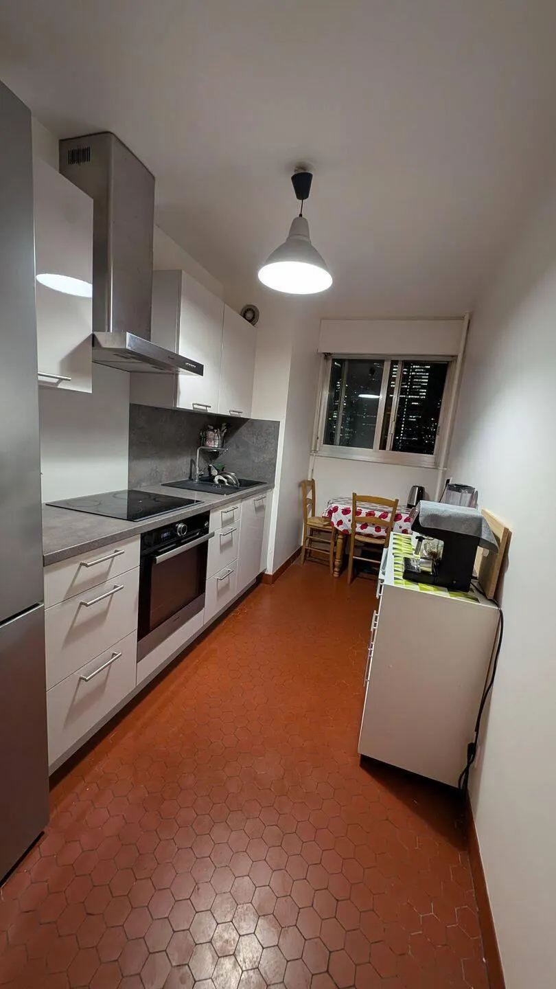 Location Courbevoie Appartement 6aba3eafef7a