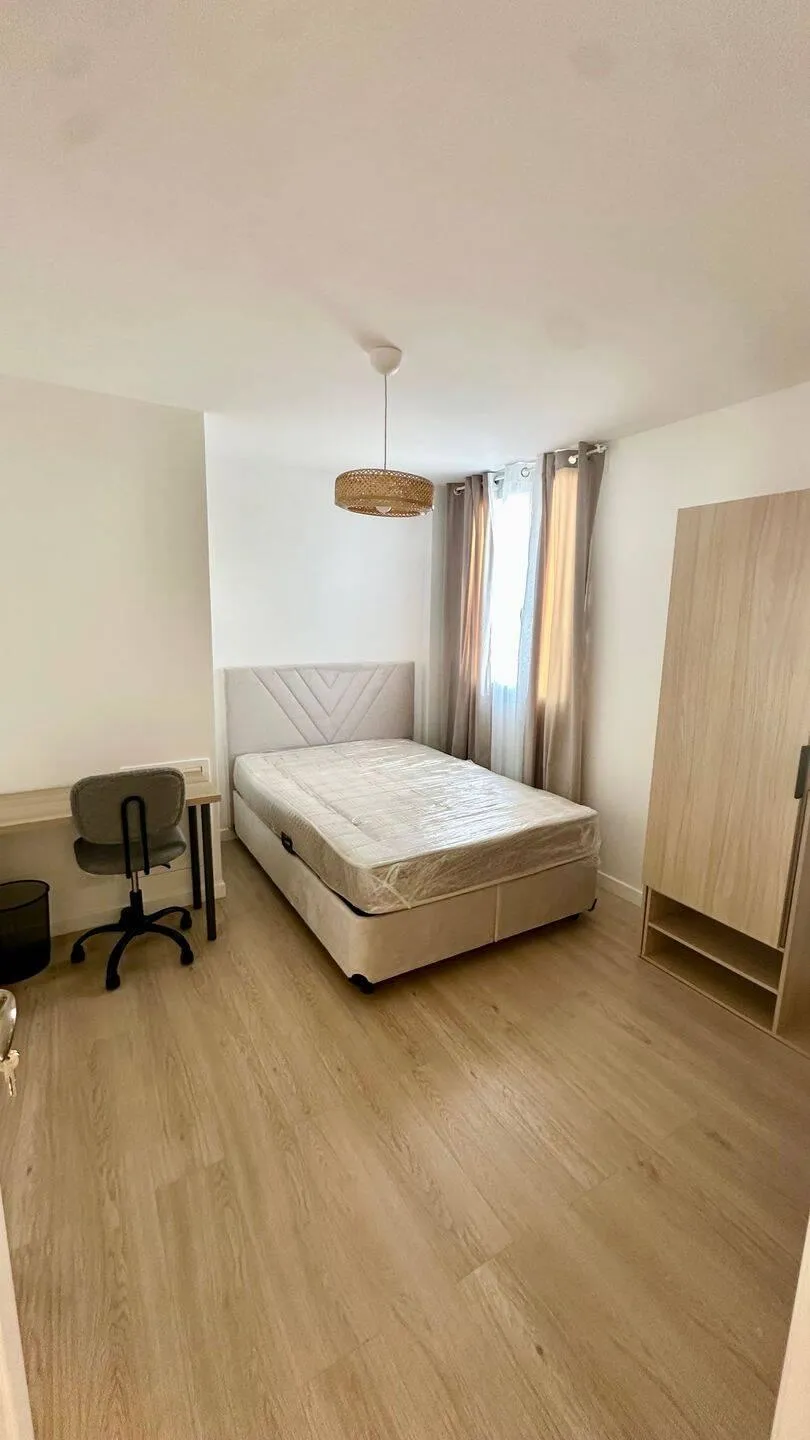 Location Évry-Courcouronnes Chambre 6abc2998558b