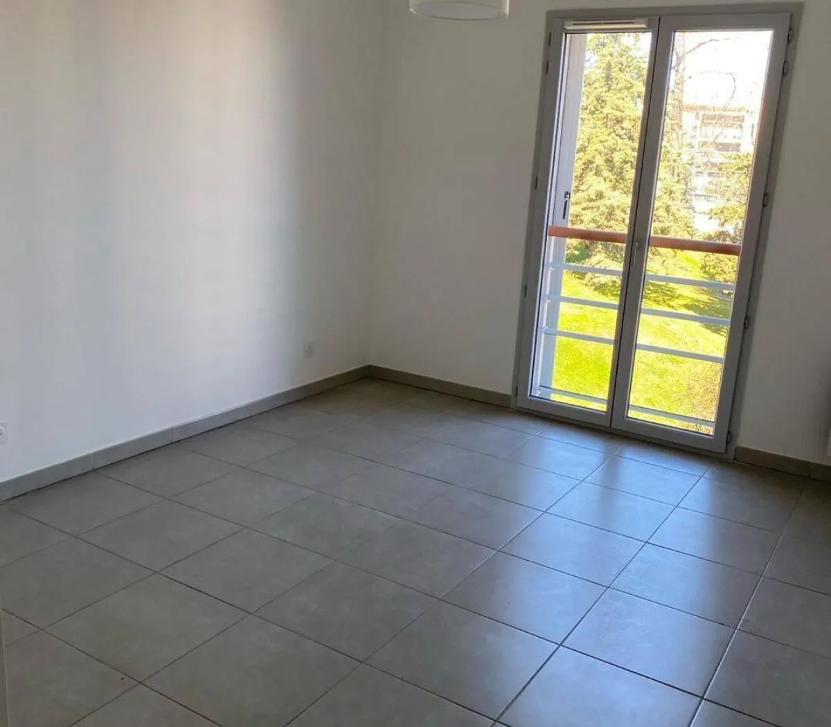 Location Villeneuve-Loubet Appartement 6ac129394b95