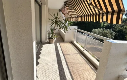Location Le Cannet Appartement 6ac29ee5e75b