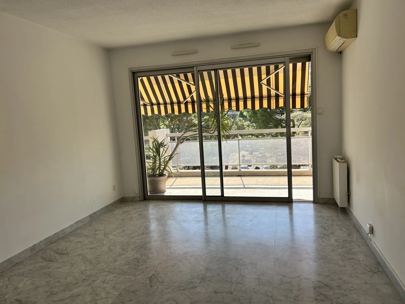 Location Le Cannet Appartement 6ac29ee5e75b