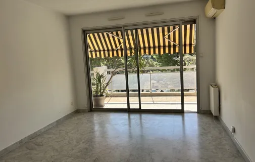 Location Le Cannet Appartement 6ac29ee5e75b