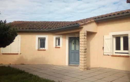 Location Lescure-d'Albigeois Maison 6acbc7408346