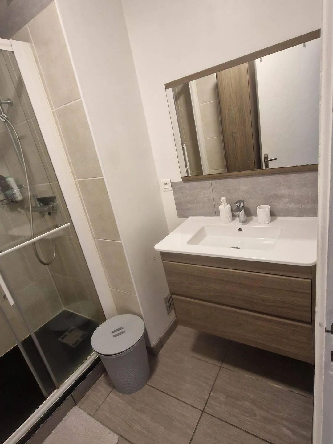 Location Tours Chambre 6ace3dfe4627