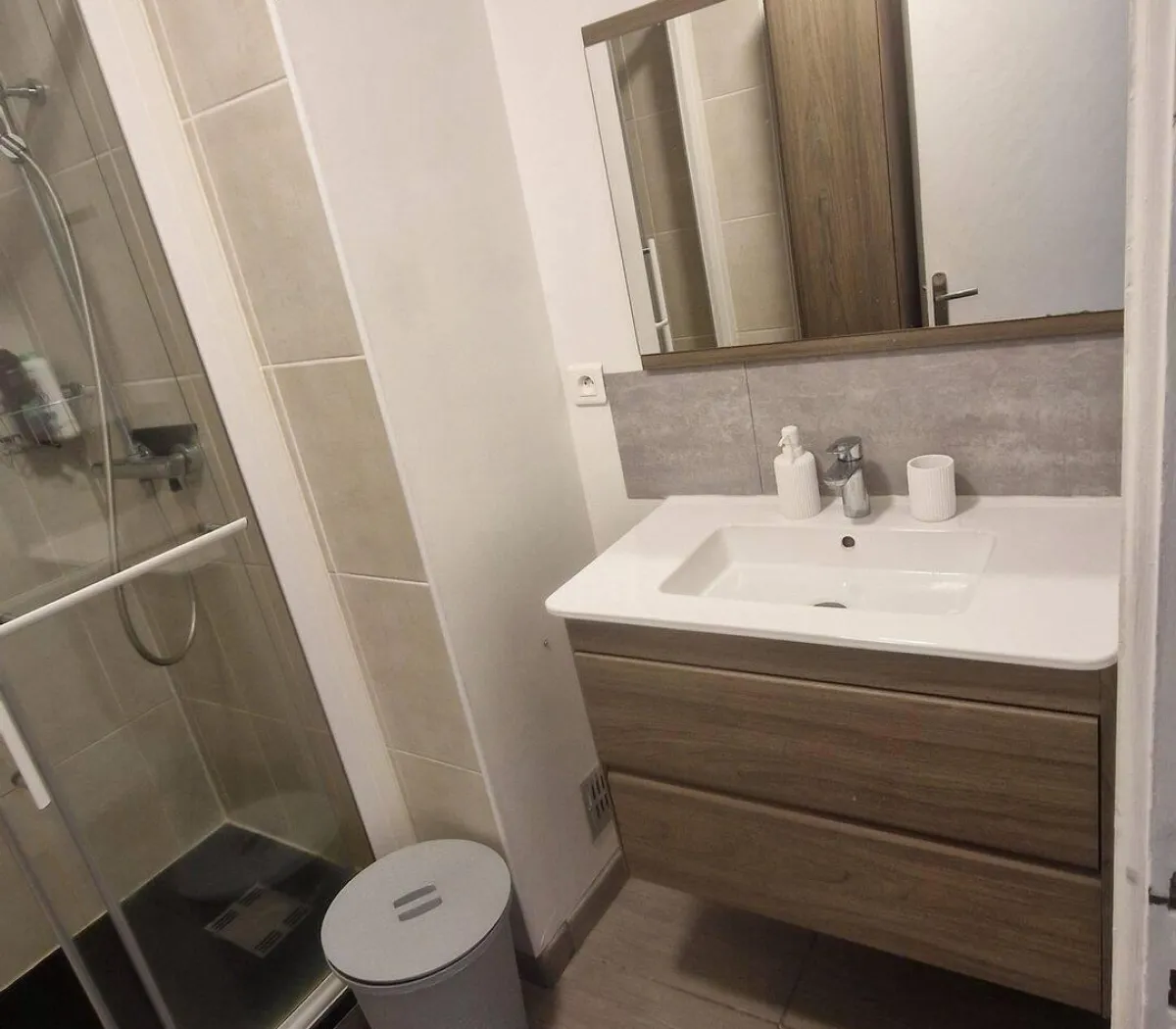 Location Tours Chambre 6ace3dfe4627