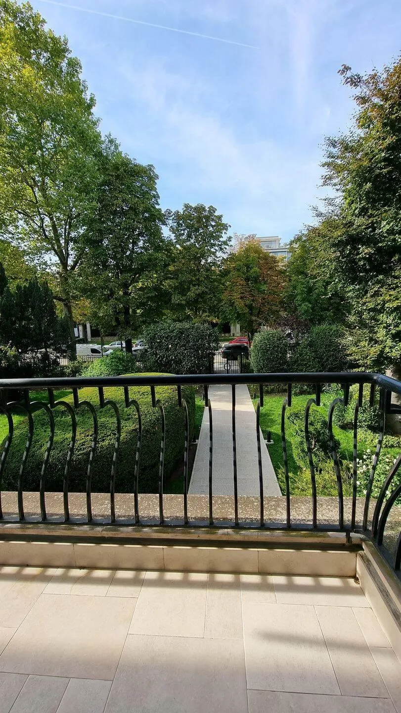Location Neuilly-sur-Seine Appartement 6ad536e27f1b