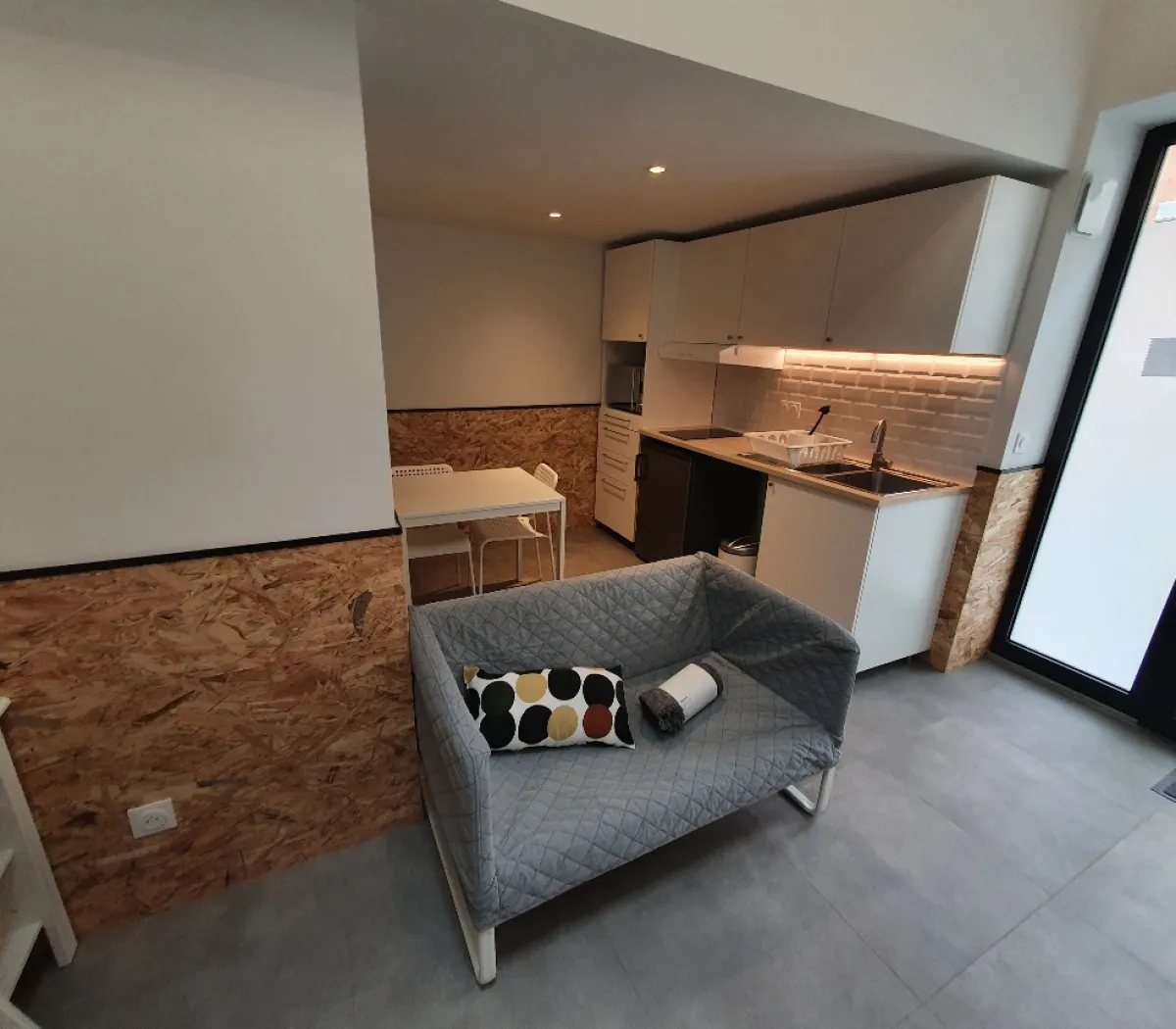 Location Oullins-Pierre-Bénite Appartement 6adcb48479dc