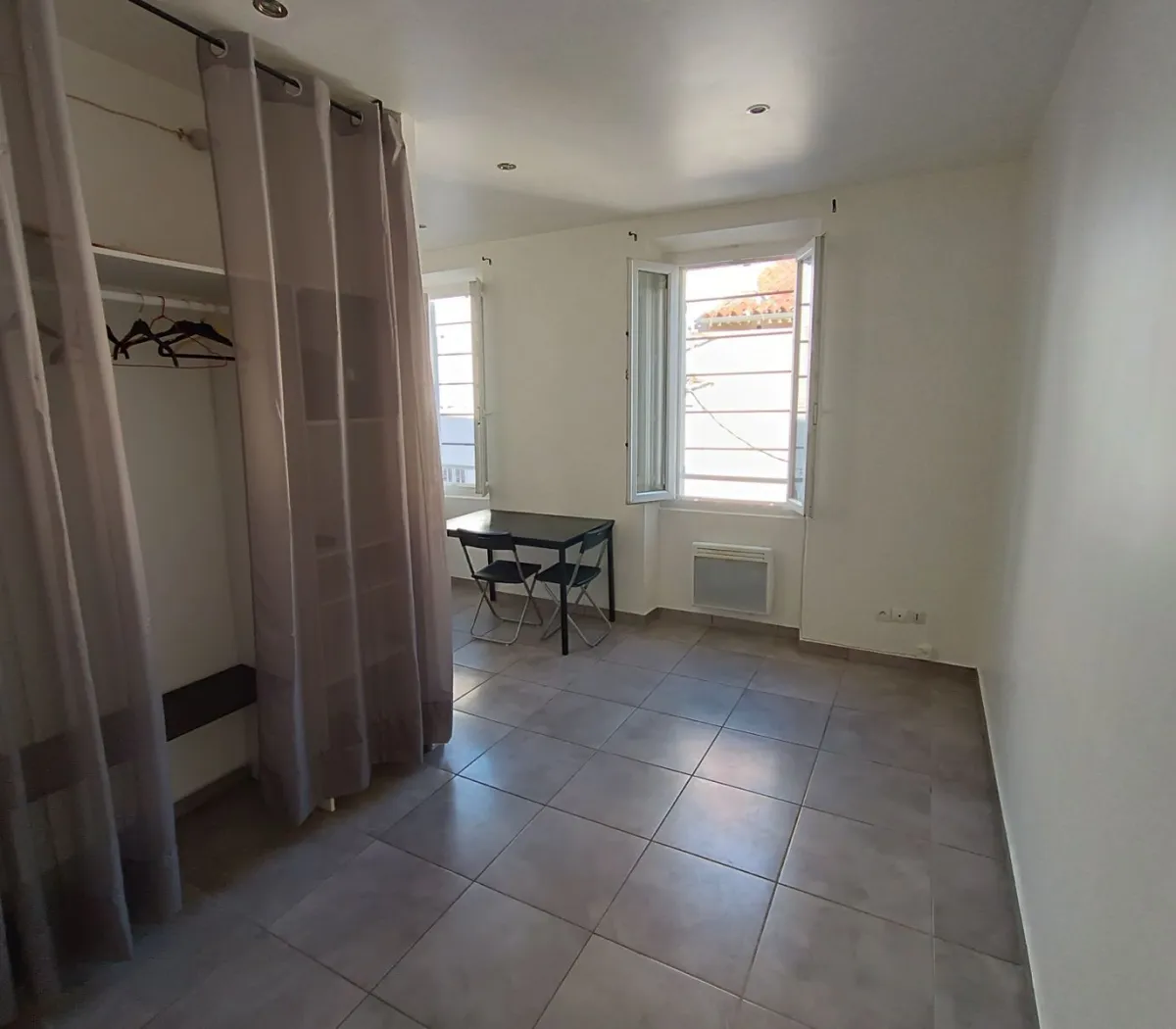 Location Toulon Appartement 760929bd