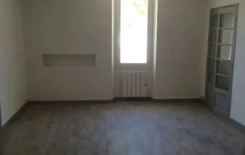 Location Saint-Zacharie Appartement 7ff8b5a6