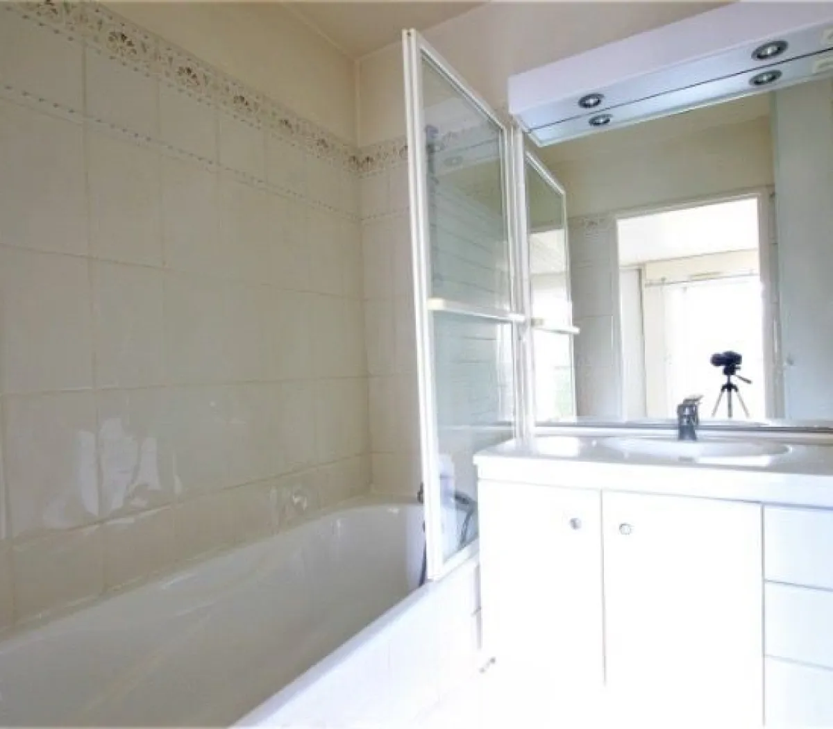 Location Levallois-Perret Appartement bae92a3d