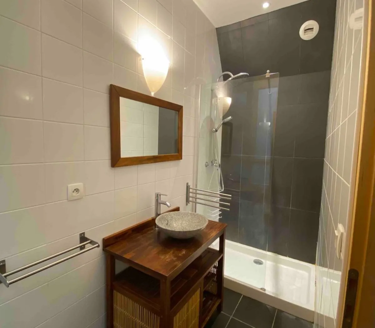 Location Bordeaux Appartement c17a9166